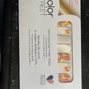 Color Street nail polish strips